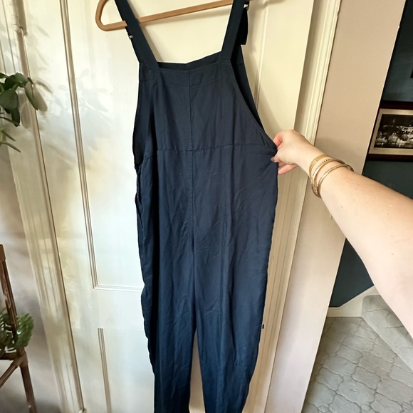 Abercrombie & Fitch navy blue jumpsuit / overalls - Picture 6 of 7